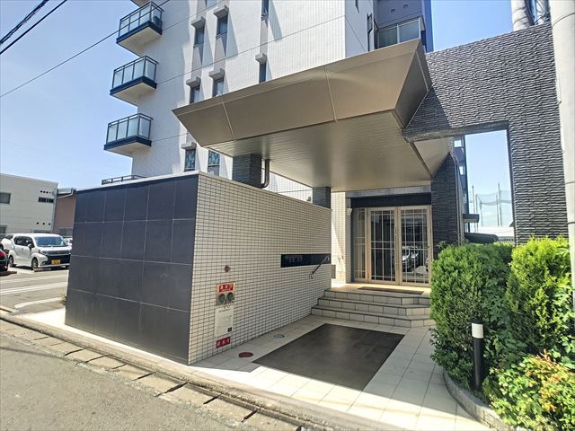建物エントランス