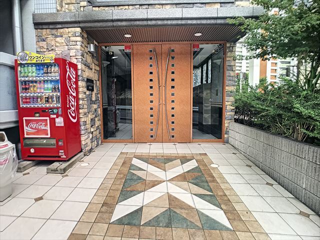 建物エントランス