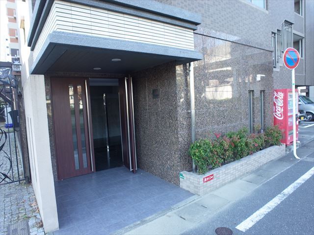 建物エントランス