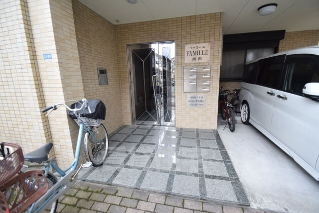 建物エントランス