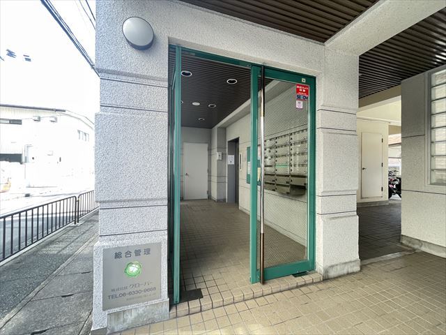 建物エントランス