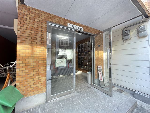 建物エントランス