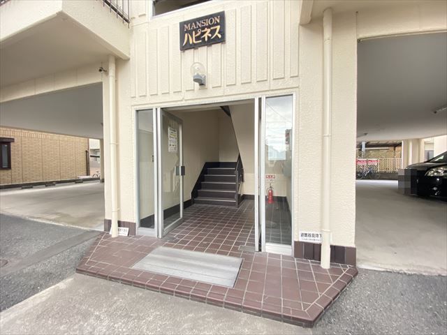 建物エントランス