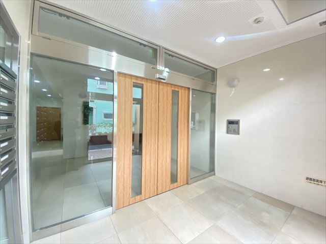 建物エントランス