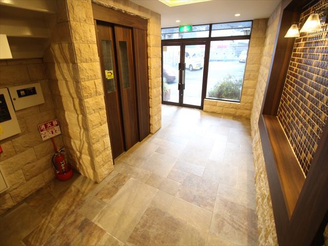 建物エントランス