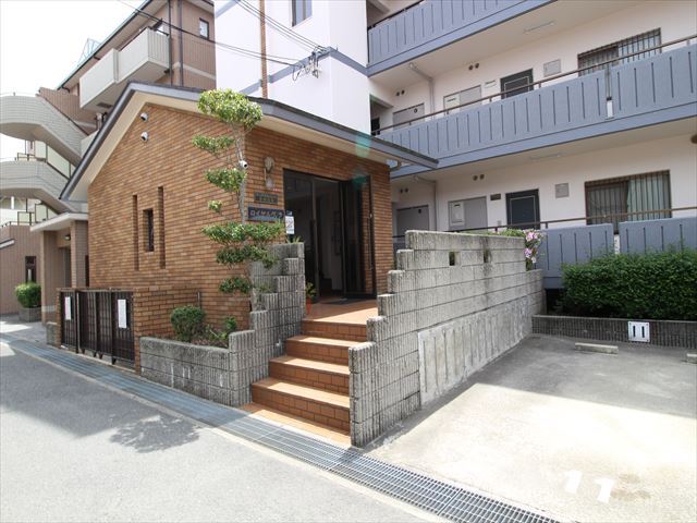 建物エントランス