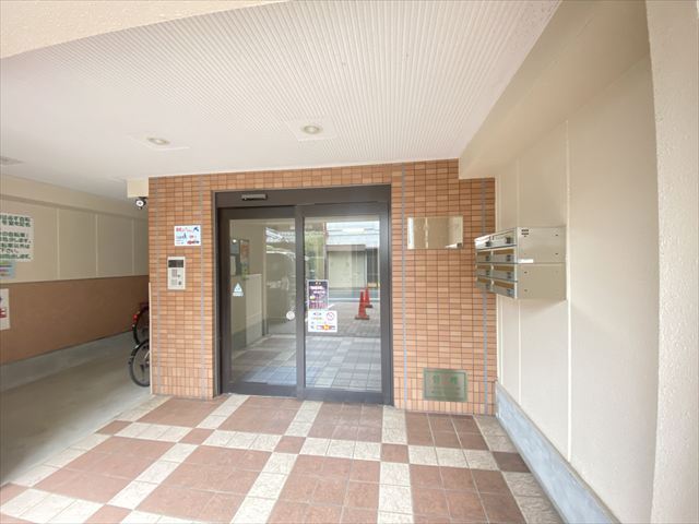 建物エントランス