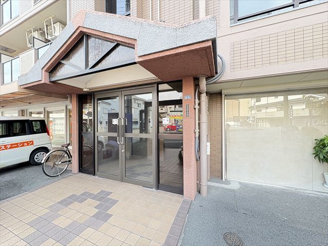 建物エントランス