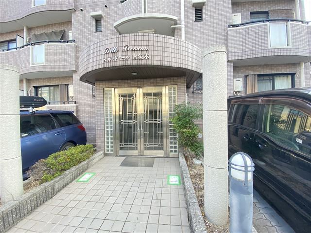 建物エントランス